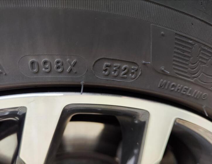 KIA ProCeed 45
