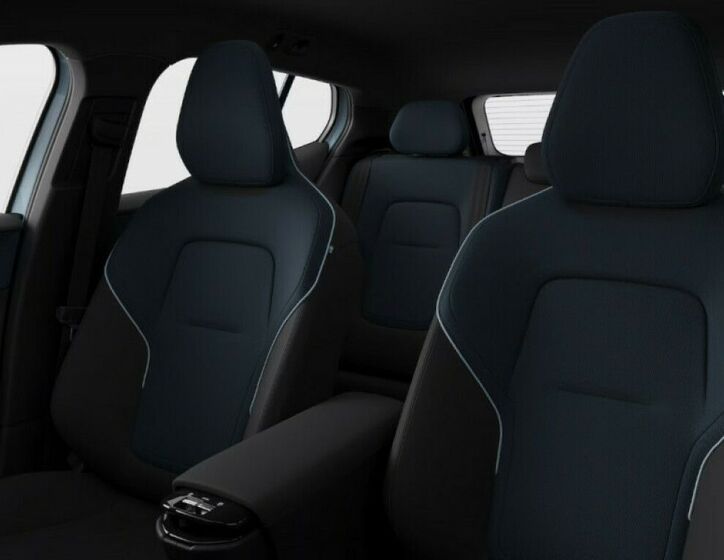 Volvo EX30 11