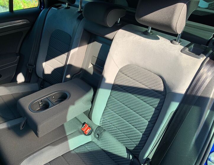 Volkswagen Golf 21