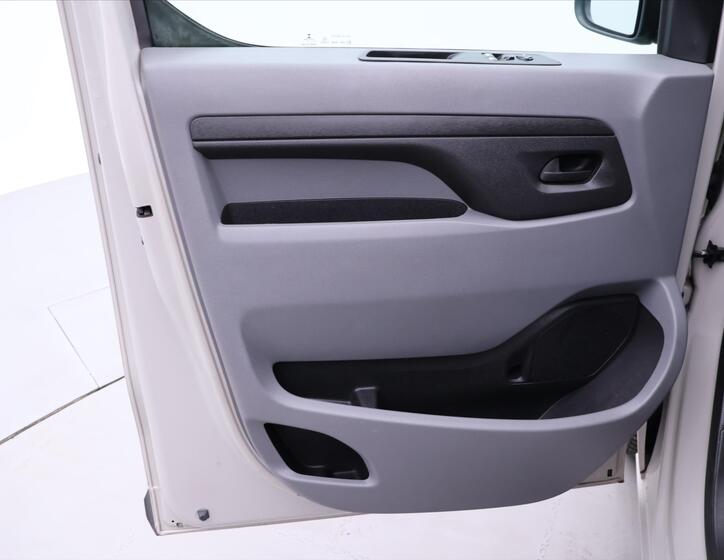 Toyota ProAce 11