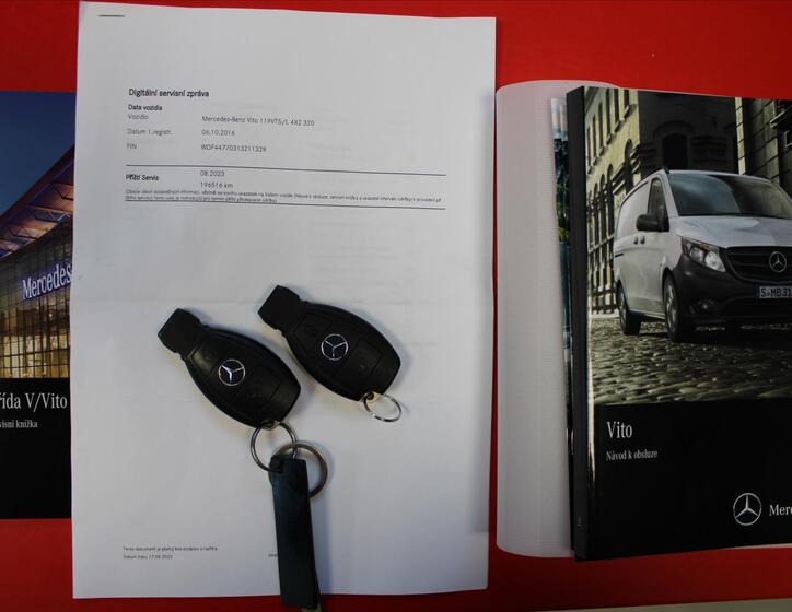 Mercedes-Benz Vito 8