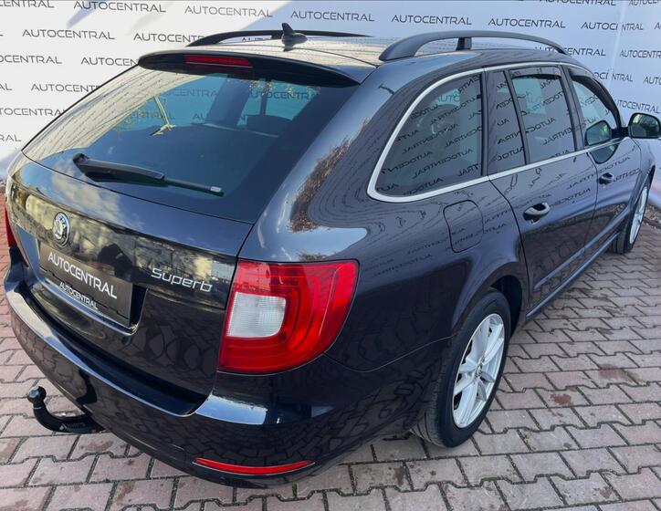 Škoda Superb 9