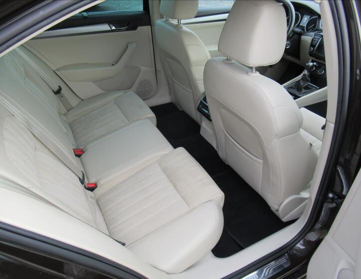 Škoda Superb 20