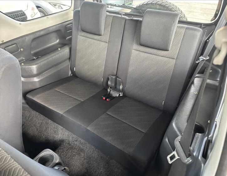 Suzuki Jimny 13
