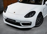 Porsche Panamera 5