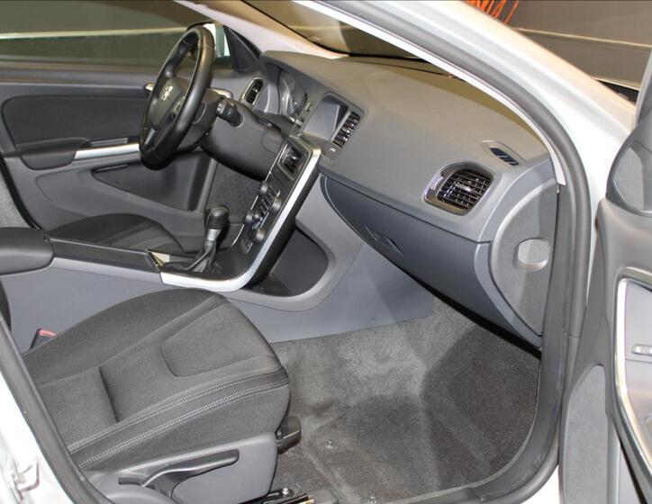 Volvo V60 20