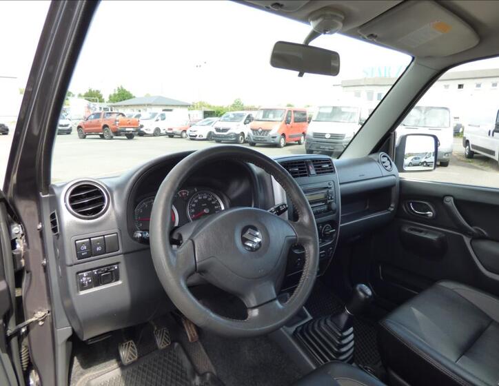 Suzuki Jimny 12