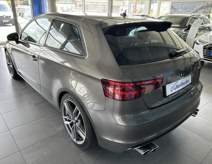 Audi A3 4