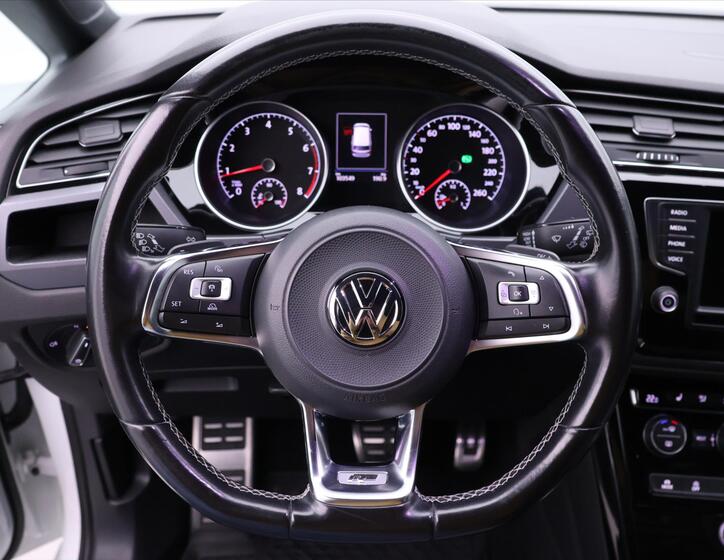 Volkswagen Touran 19