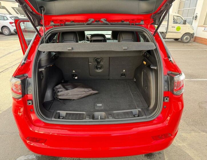 Jeep Compass 8