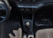 Hyundai i20 8