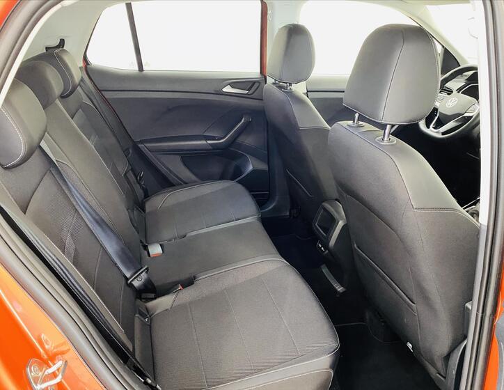 Volkswagen T-Cross 7