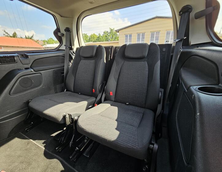 Ford Galaxy 30