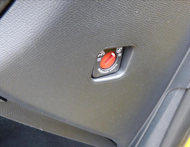 Peugeot 208 49
