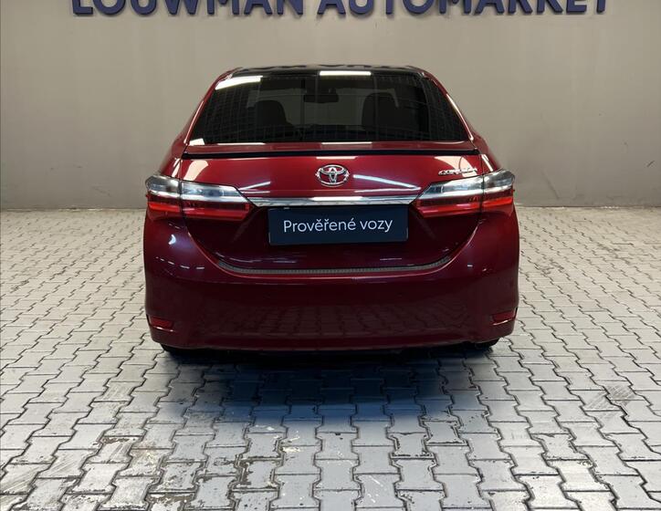 Toyota Corolla 15