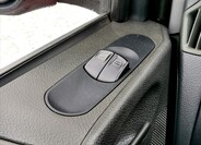 Mercedes-Benz Vito 12