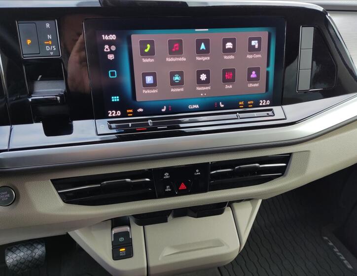 Volkswagen Multivan 17