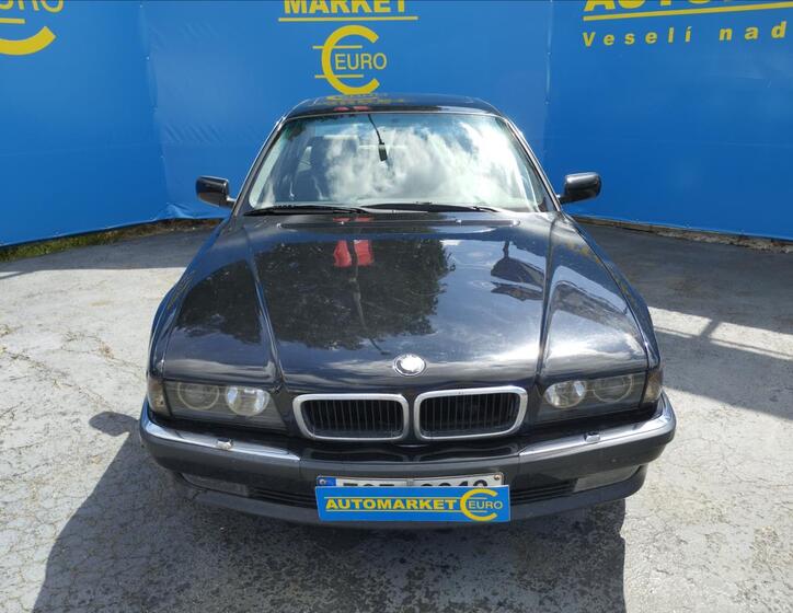 BMW Řada 7 2