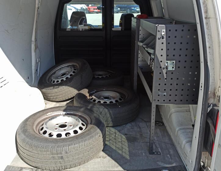 Volkswagen Caddy 18