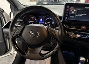 Toyota C-HR 8