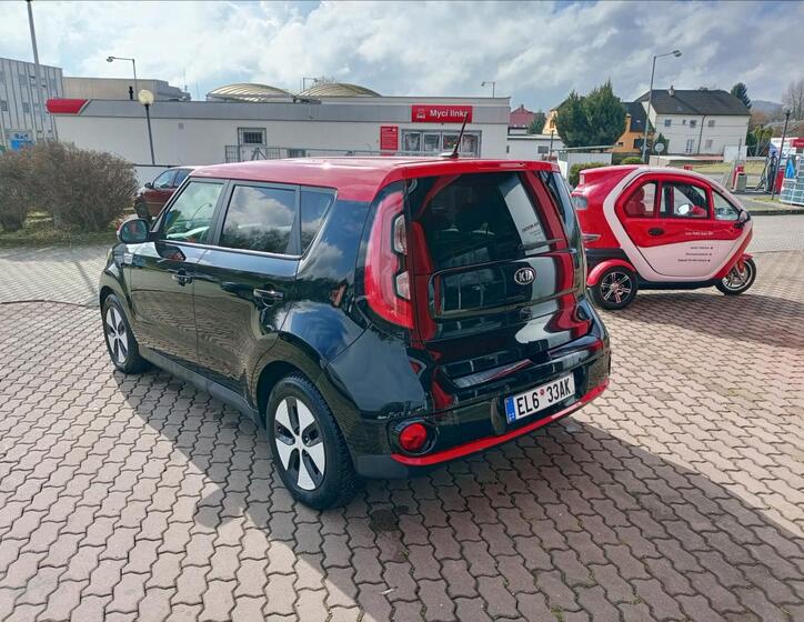 KIA Soul 11