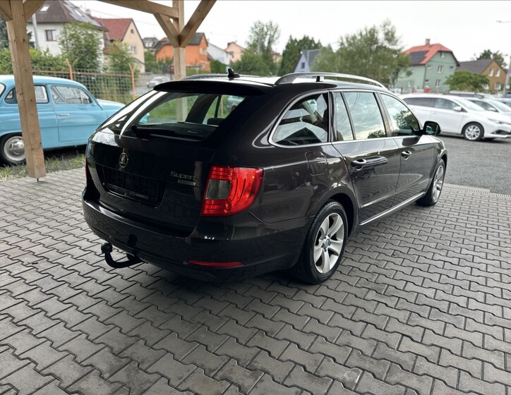 Škoda Superb 4