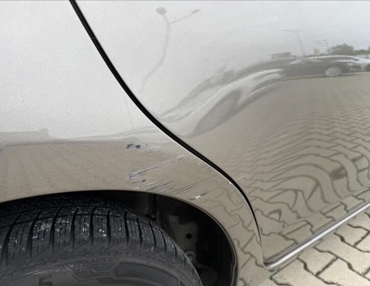 Toyota Yaris 8