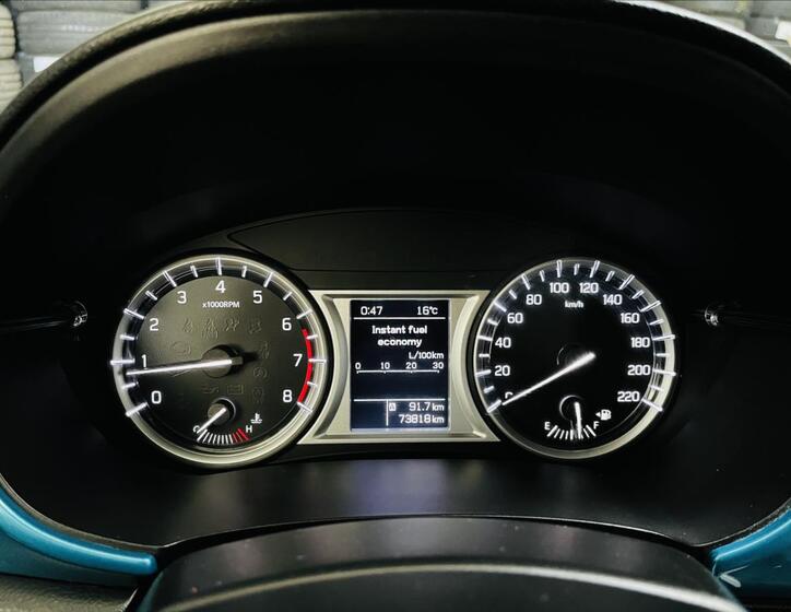 Suzuki Vitara 15