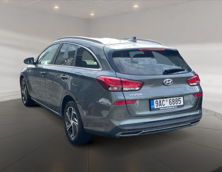 Hyundai i30 4