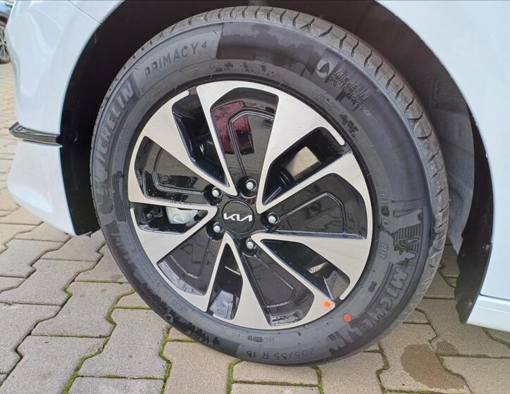 KIA Ceed 9
