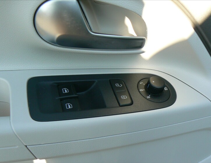 Volkswagen up! 9
