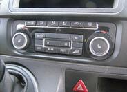 Volkswagen Caravelle 23
