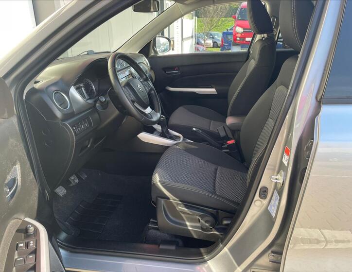 Suzuki Vitara 11