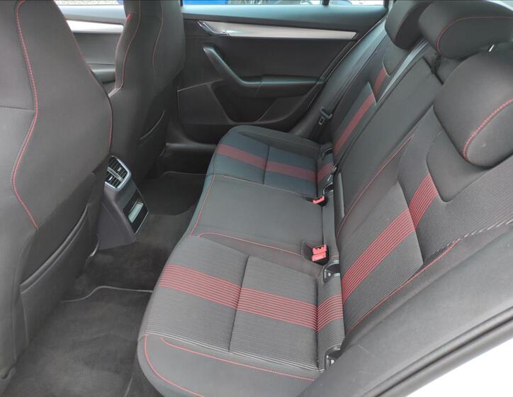 Škoda Octavia 8