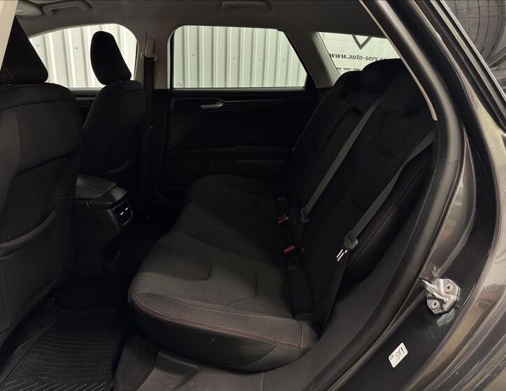 Ford Mondeo 28
