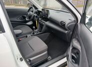 Toyota Yaris Cross 15