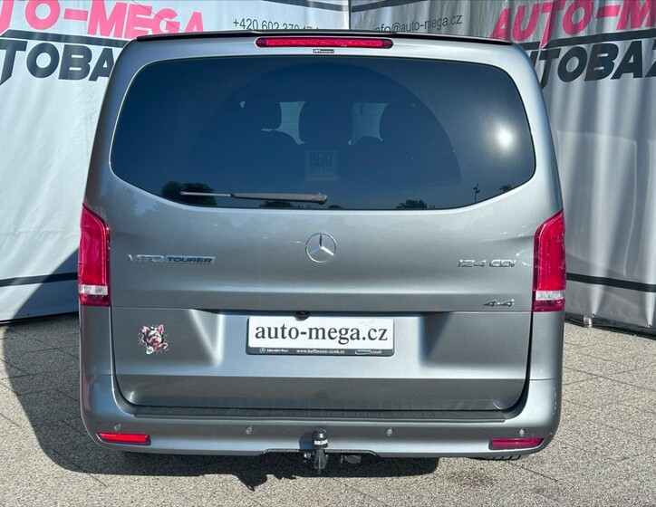 Mercedes-Benz Vito 7
