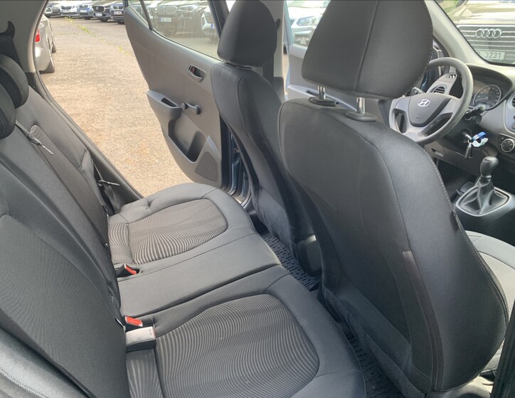Hyundai i10 14