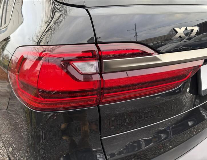 BMW X7 44
