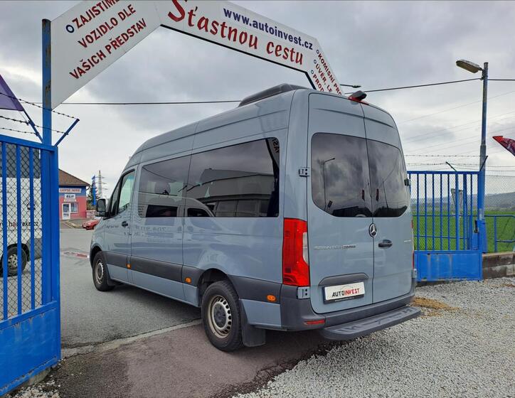 Mercedes-Benz Sprinter 4