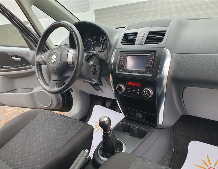 Suzuki SX4 21