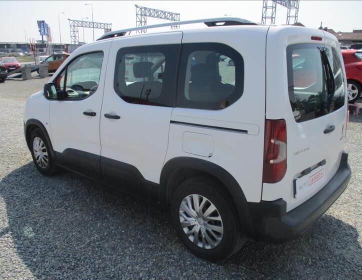 Peugeot Rifter 7