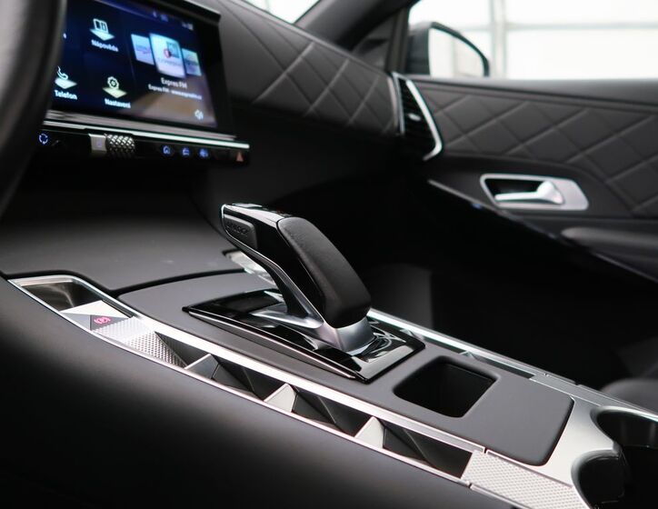 DS Automobiles DS7 Crossback 19