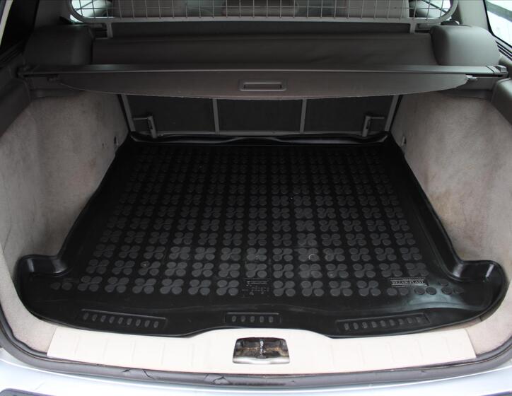 Volvo V50 12