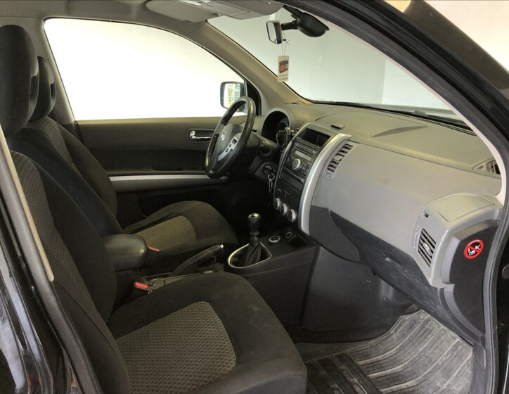 Nissan X-Trail 12