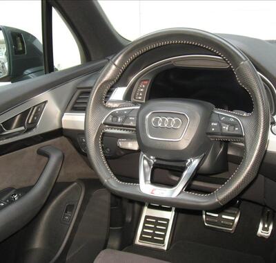 Audi Q7 22