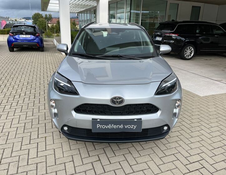 Toyota Yaris Cross 9