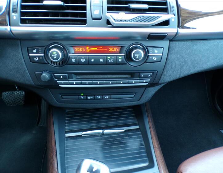 BMW X5 12