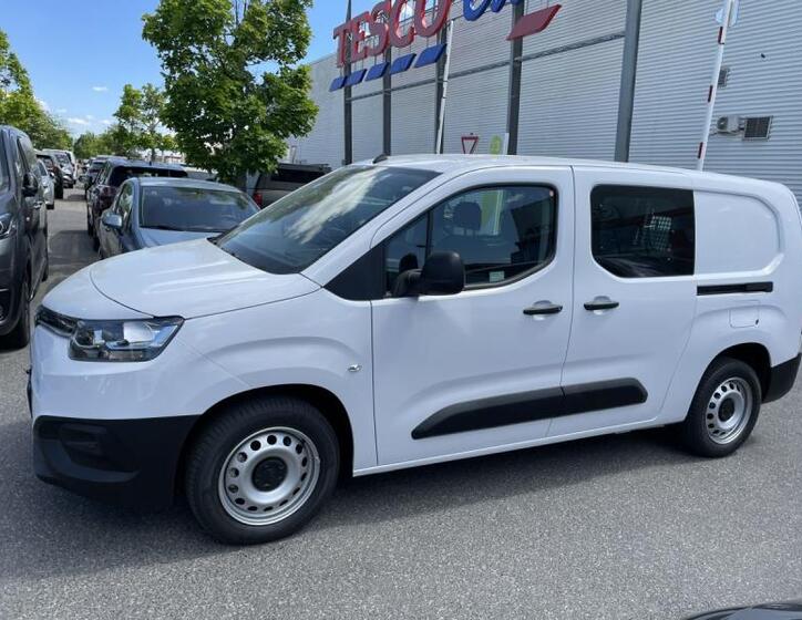Toyota ProAce City 8