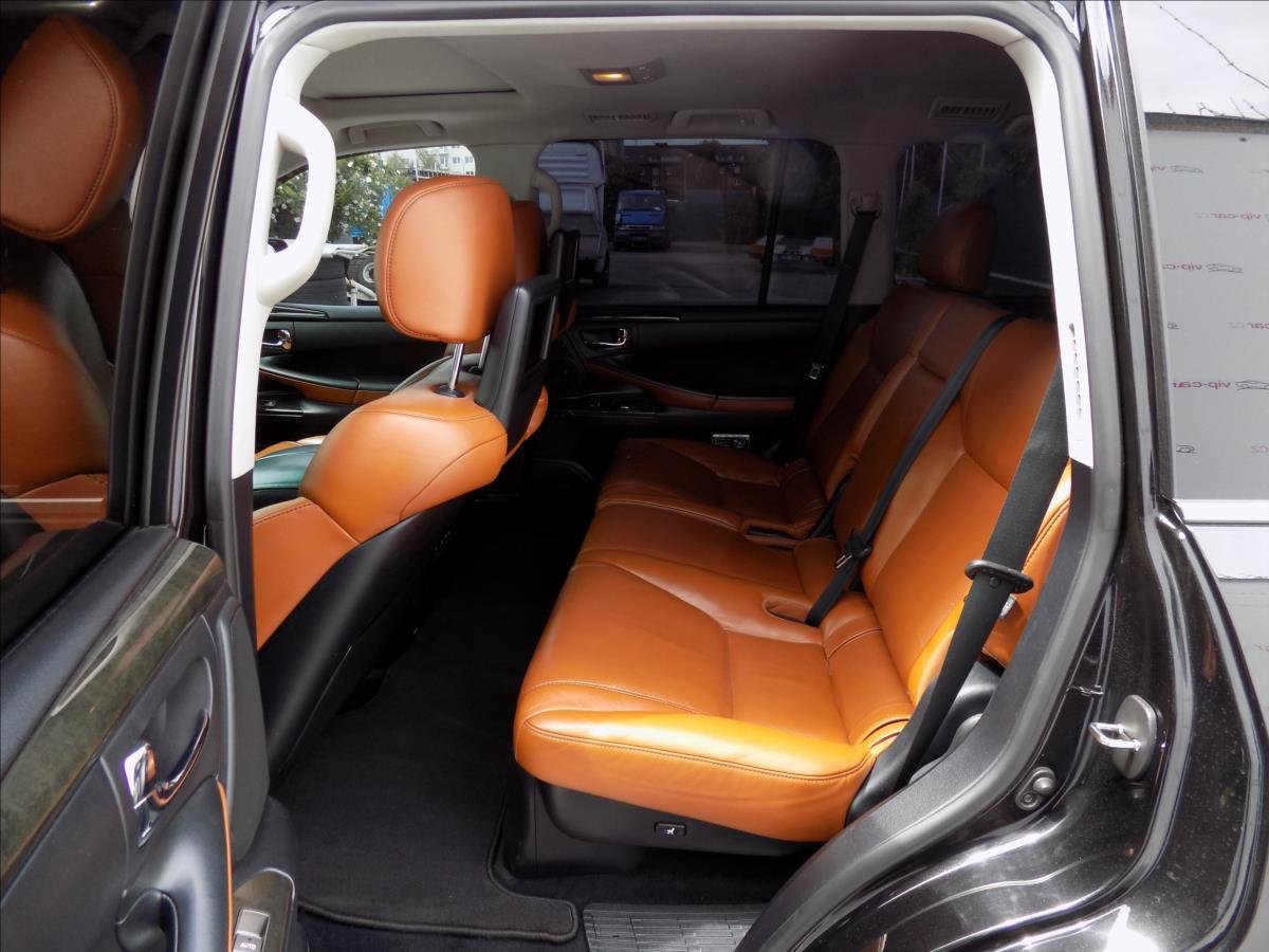 Lexus LX 570